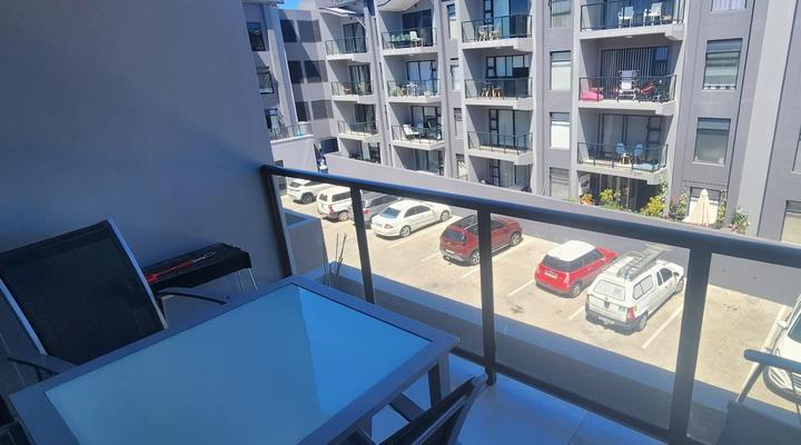 Millennial Arch @ 55 Aparthotel