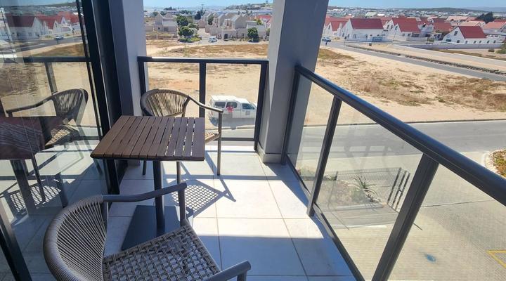 Millennial Arch @ 64 Aparthotel