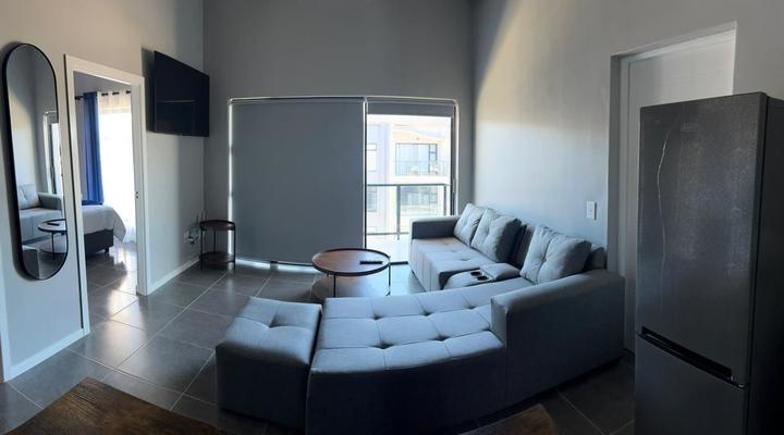 Millennial Arch @ 81 Aparthotel