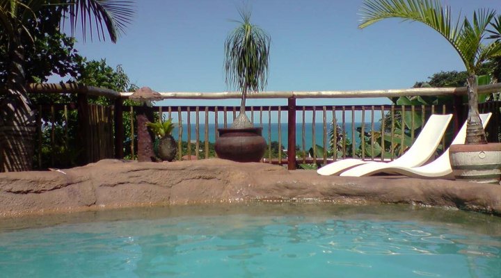 Rocky Pool Guest Penthouse