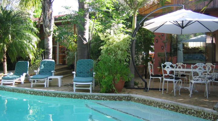 Roland's Rendezvous International Guest House