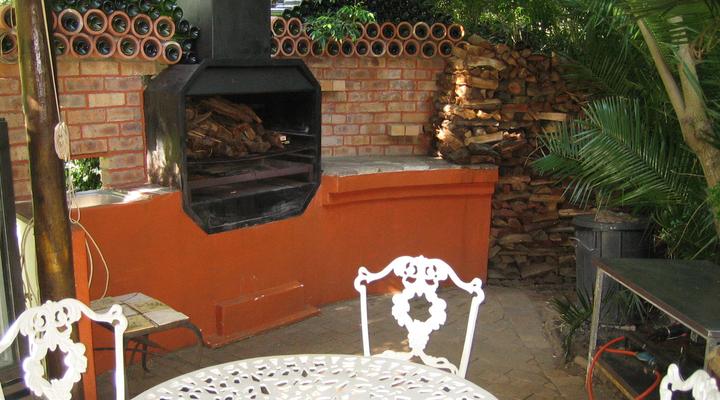 Roland's Rendezvous International Guest House