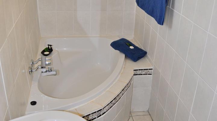 Korongo Valley Guest Farm