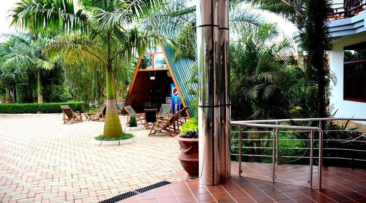 Nejobugg Palace Hotel