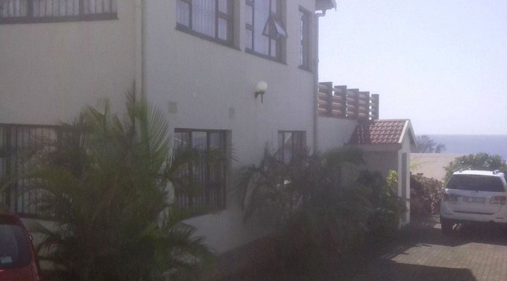 Great Outlook House and Flat