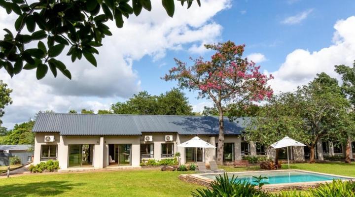 Hamiltons Lodge and Restaurant