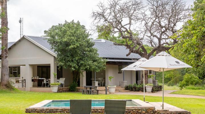 Hamiltons Lodge and Restaurant