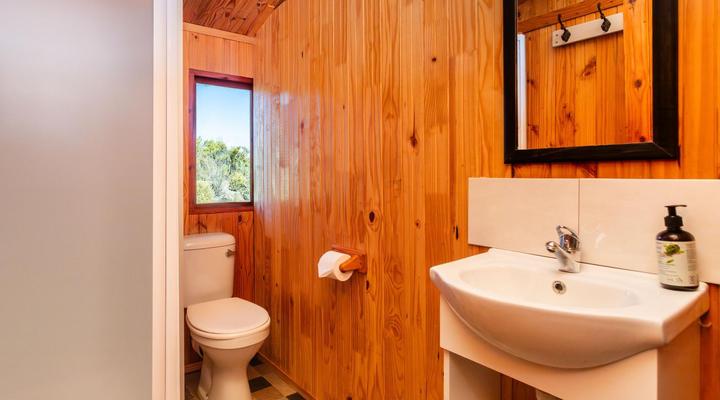 Bloukrans Off-Grid Cabin