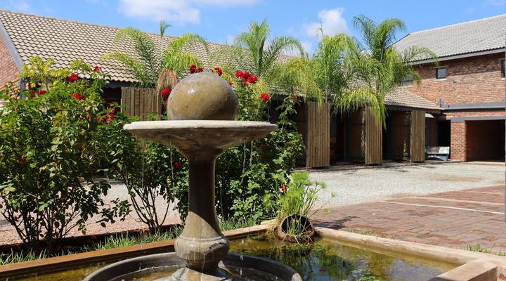 Golden Lantern Guest Lodge