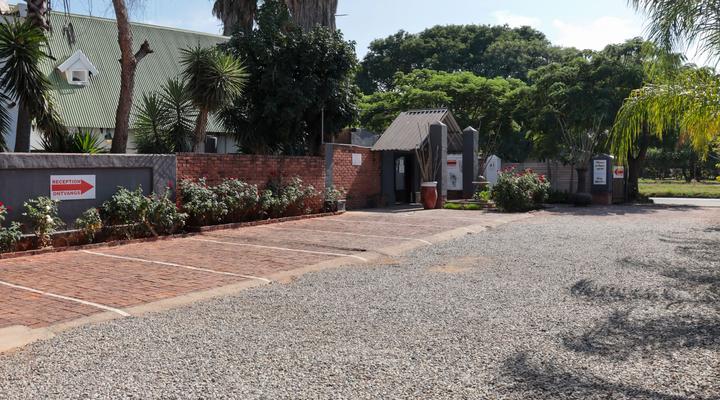 Golden Lantern Guest Lodge