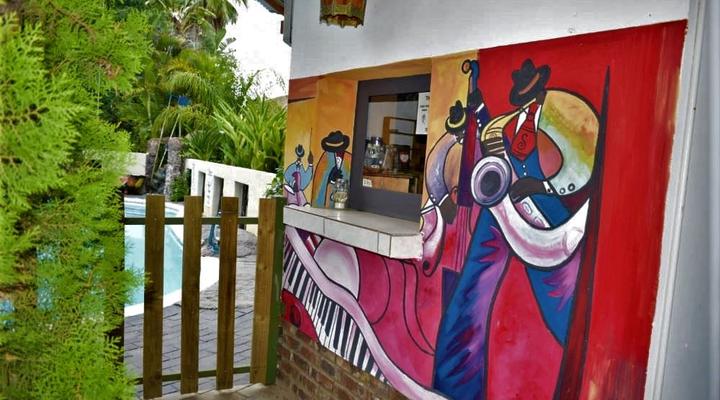 Golden Lantern Guest Lodge