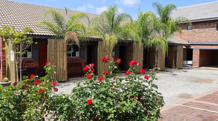 Golden Lantern Guest Lodge