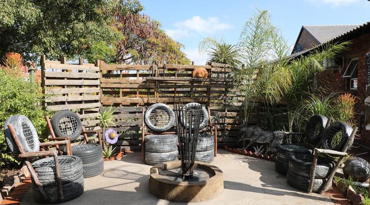 Golden Lantern Guest Lodge