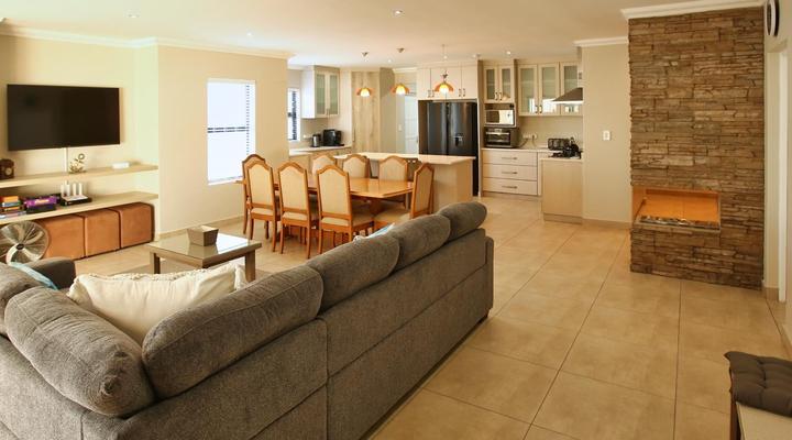 4 On Blue Langebaan 6 Sleeper