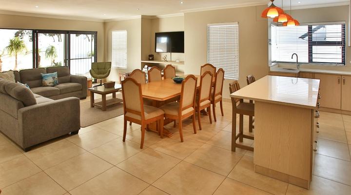 4 On Blue Langebaan 6 Sleeper