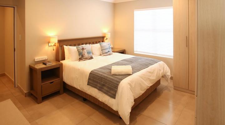 4 On Blue Langebaan 6 Sleeper