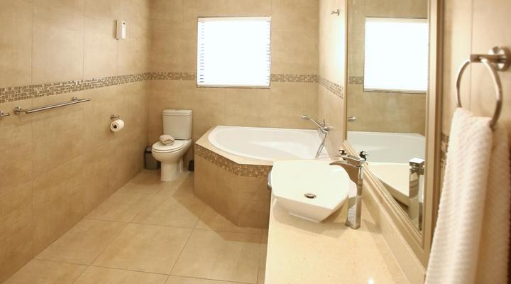 4 On Blue Langebaan 6 Sleeper