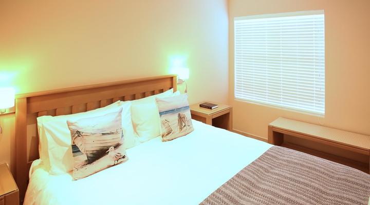 4 On Blue Langebaan 6 Sleeper