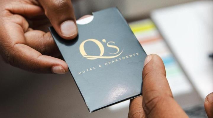 Q's Evander Hotel and Apartments