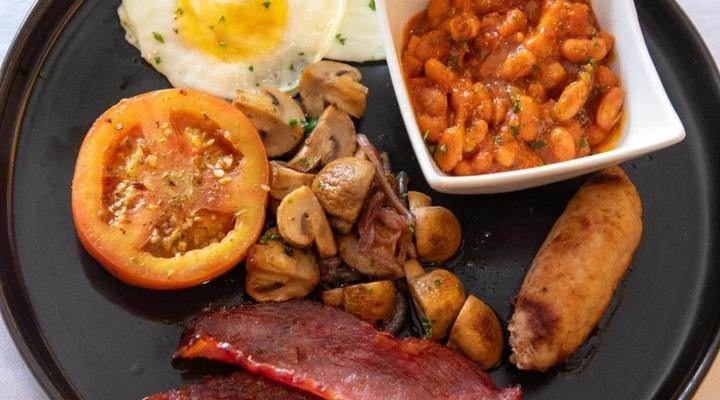 Q's Evander Hotel and Apartments