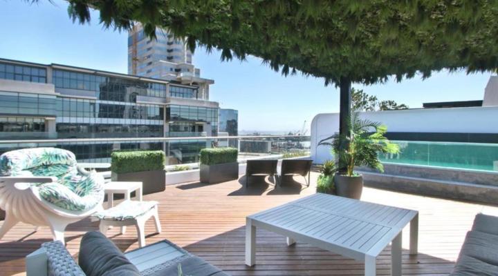 Crayfish Penthouse @ The Onyx - Cape Town