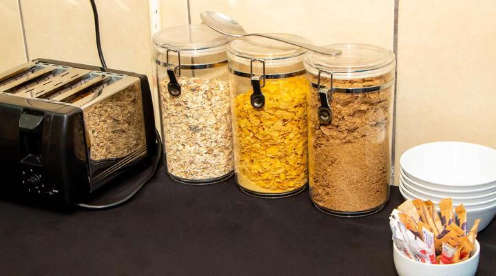 Rainbow Guest House & Tours