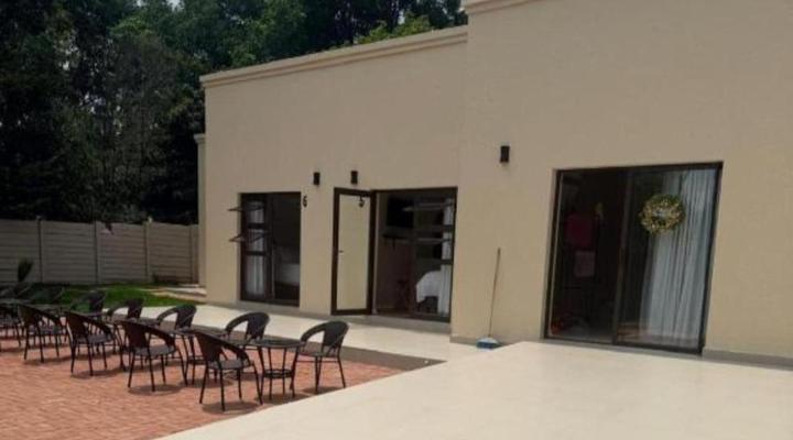 Cathy and P Guesthouse