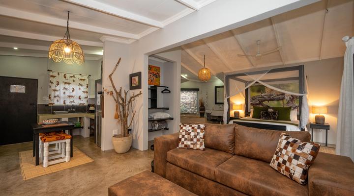 Foxy Crocodile Bush Lodge & Kruger Safaris