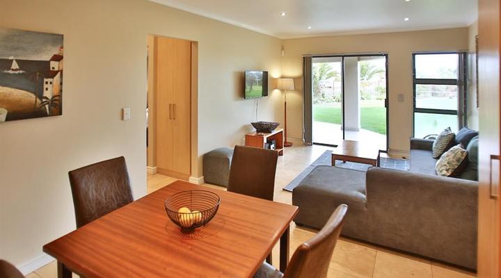 Ellefsen Golf Suite 102