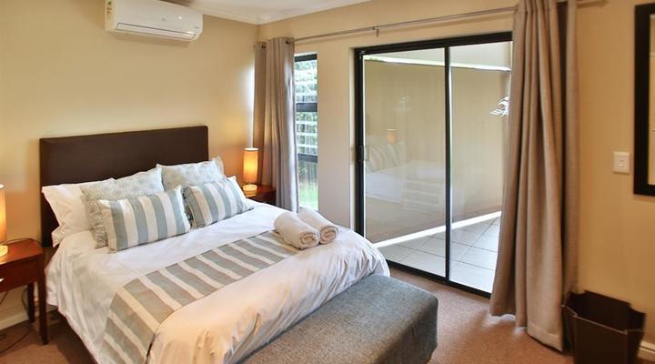 Ellefsen Golf Suite 102