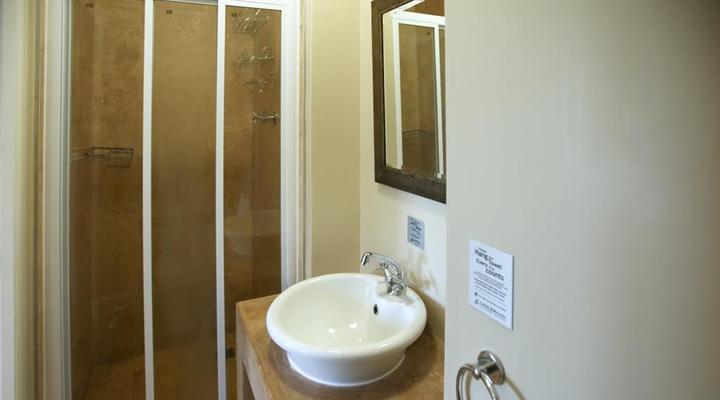 Ellefsen Golf Suite 102