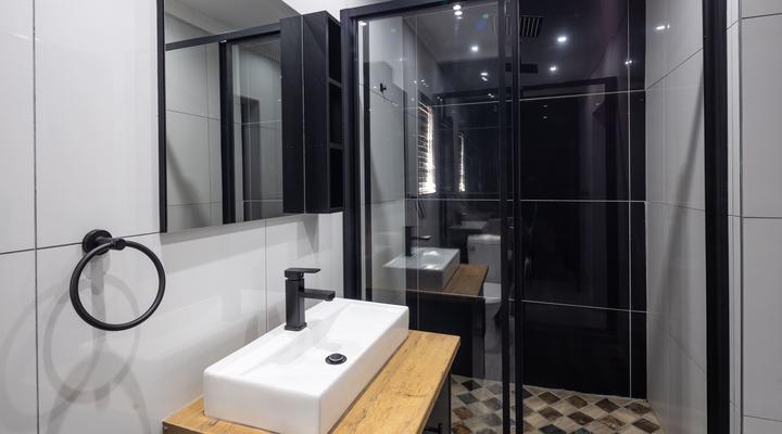 Fire and Ice Guesthouse