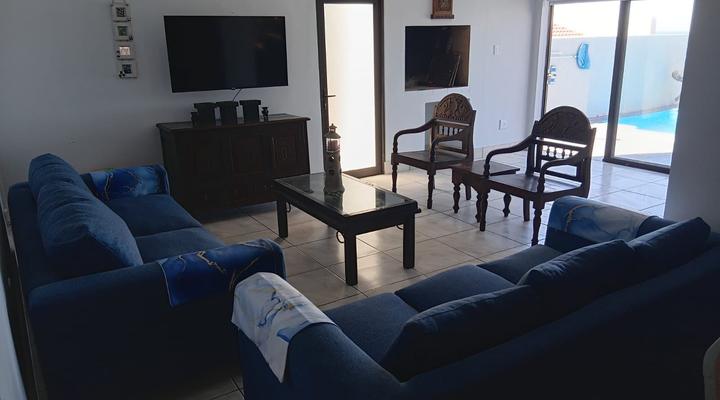 Beach House Dana Bay