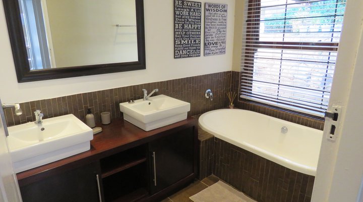 Bare Feet Retreat B&B