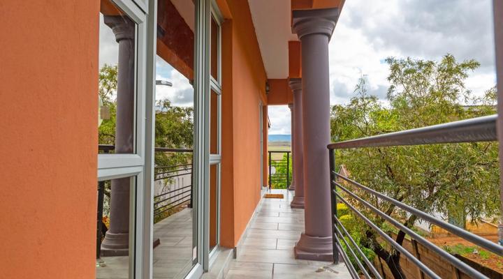 Le Chateau Guesthouse