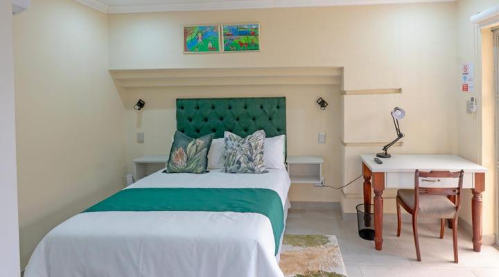 Le Chateau Guesthouse