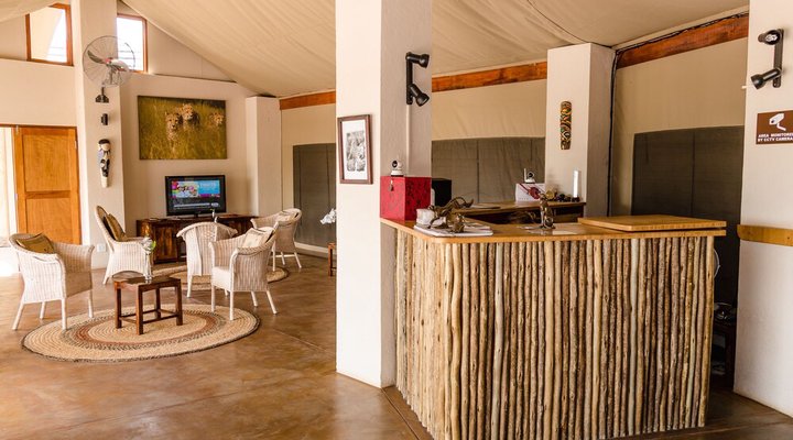 Cheetah Paw Eco Lodge