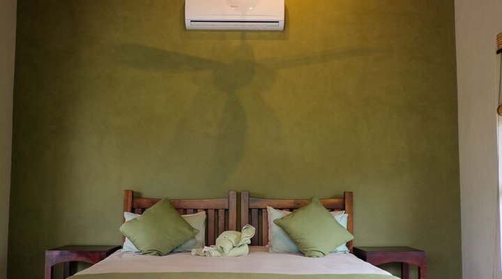 Cheetah Paw Eco Lodge