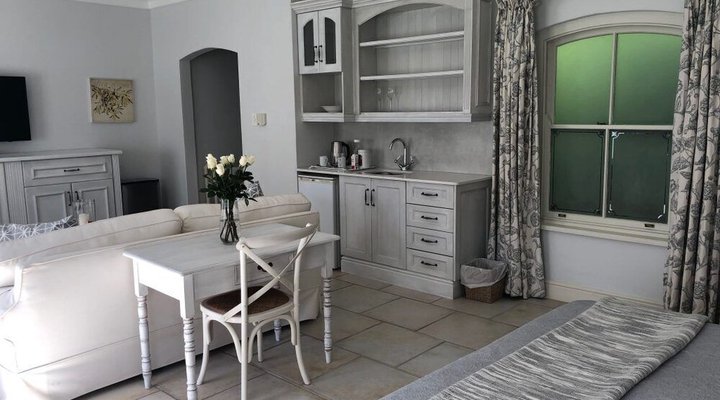 Constantia Valley Lodge