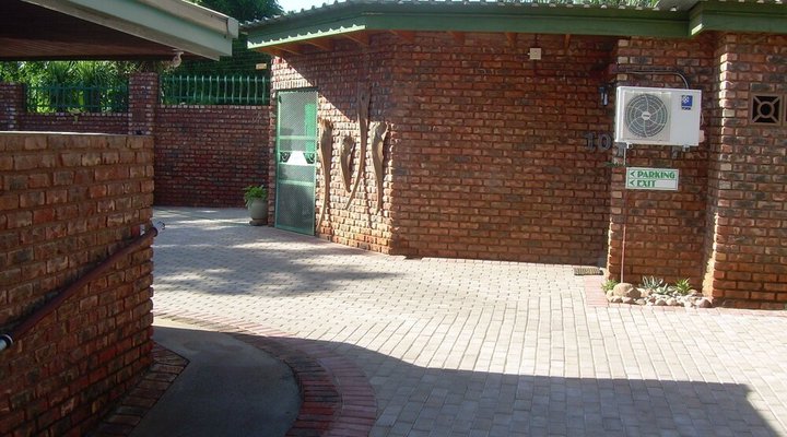 Matoppi Guest House