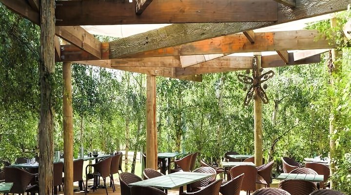 Mahoua Resorts