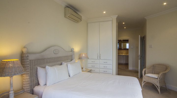 203 Oyster Quays