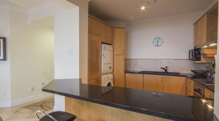 203 Oyster Quays