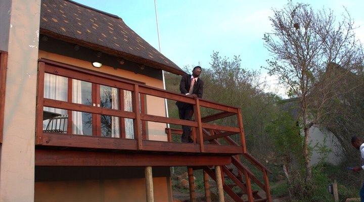 Nahakwe Lodge