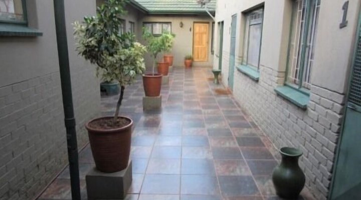 Milton's Guesthouse