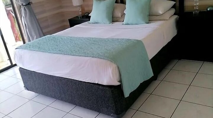Shelly Beach Lodge