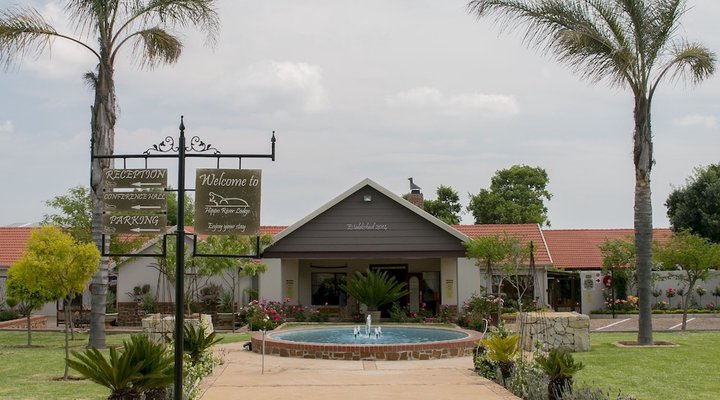 Hippo River Lodge