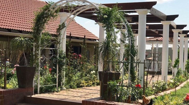 Hippo River Lodge