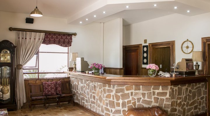 Hippo River Lodge