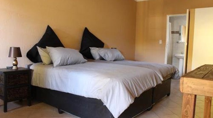 Safari Manor